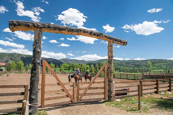 Summer Vacation Family Vista Verde Ranch Colorado Summer Vacation Family Vista Verde Ranch Colorado