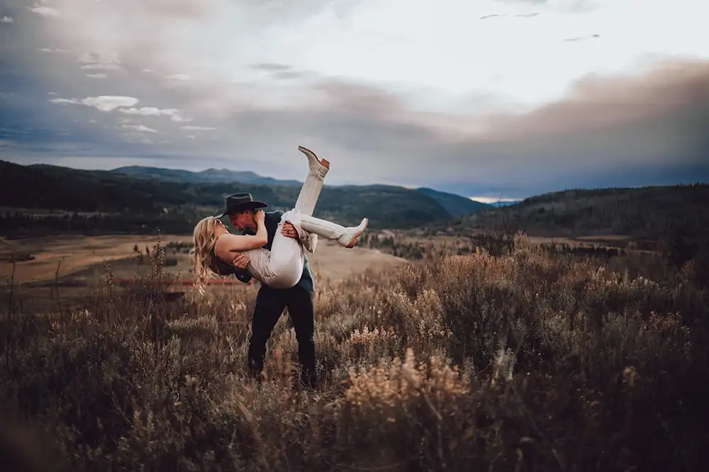 The landing features gorgeous views overlooking the ranch