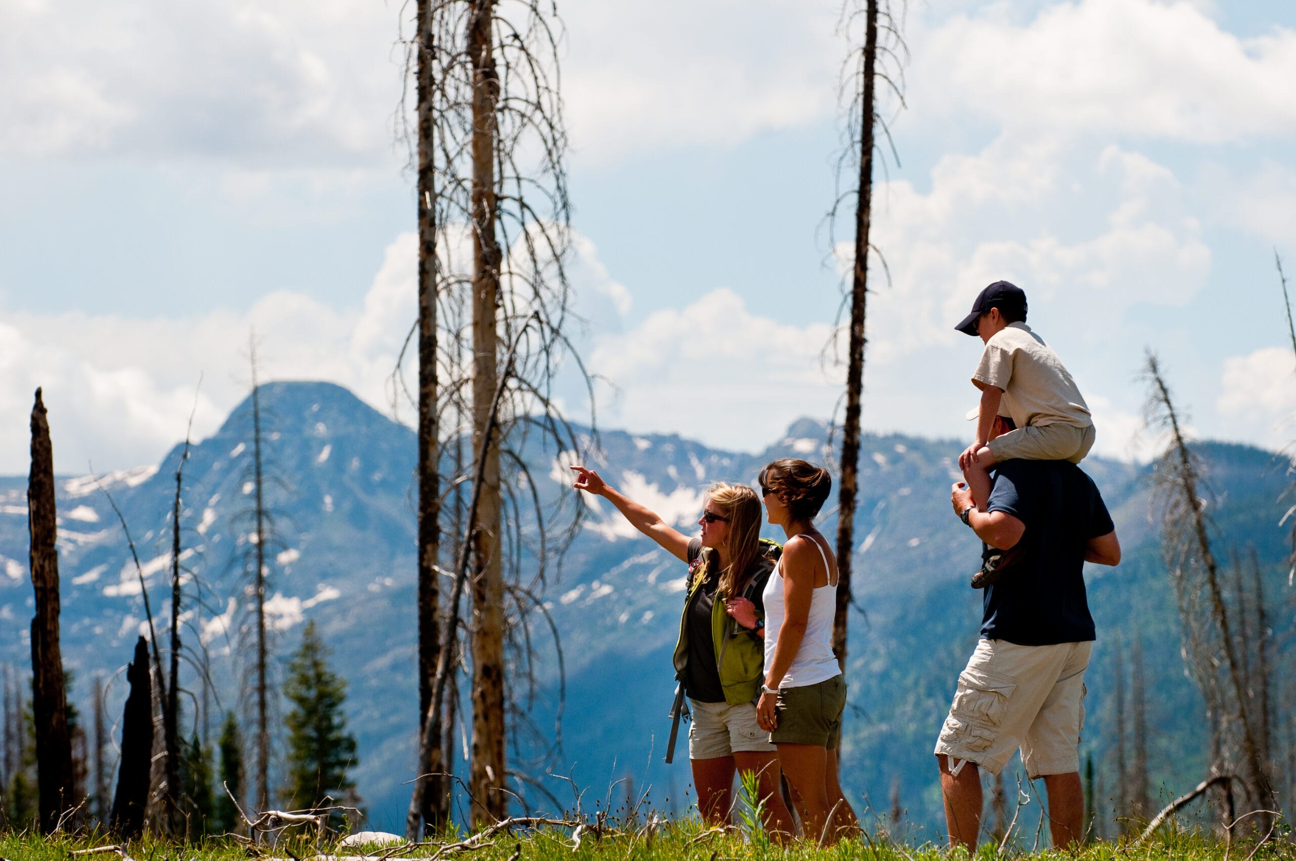 hiking family 1