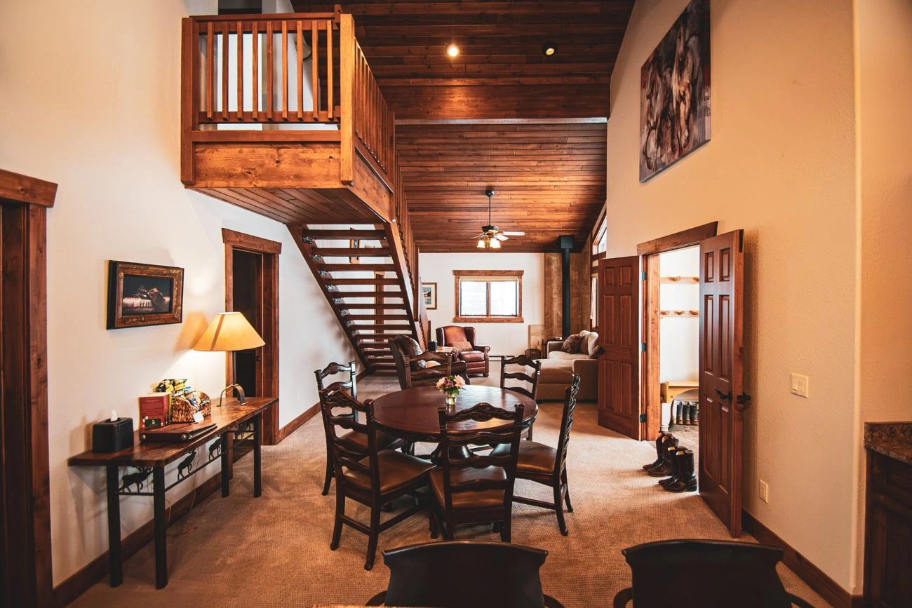 luxury-colorado-cabins-ranch-vacation_Living