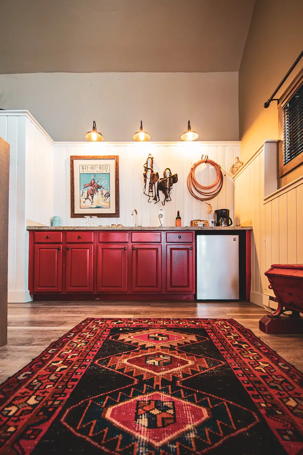 romantic-colorado-vacation-vista-verde-ranch-hinman-kitchenette-09