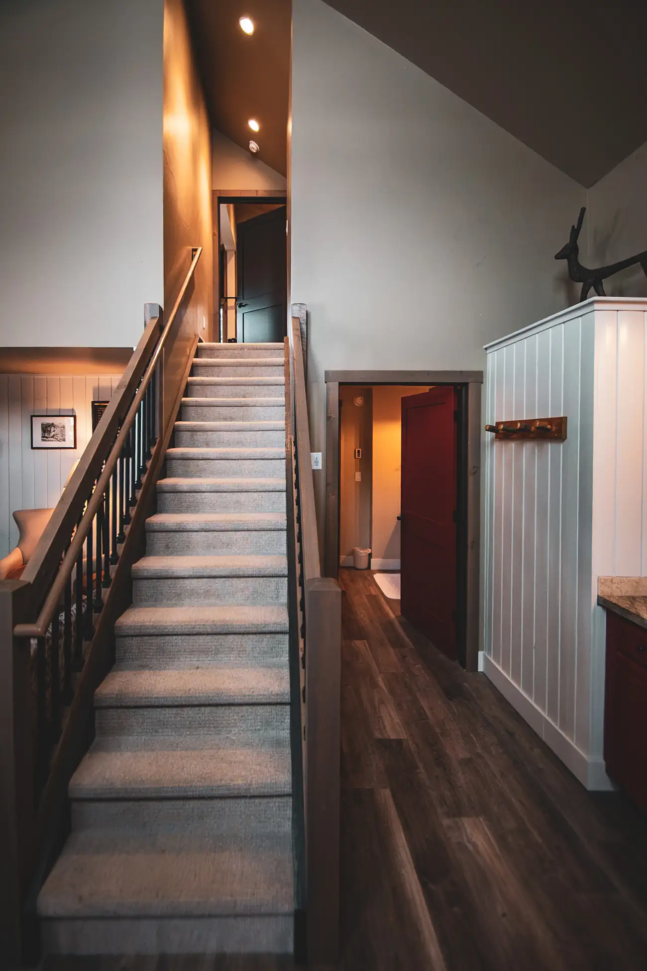 romantic-colorado-vacation-vista-verde-ranch-hinman-stairs-04