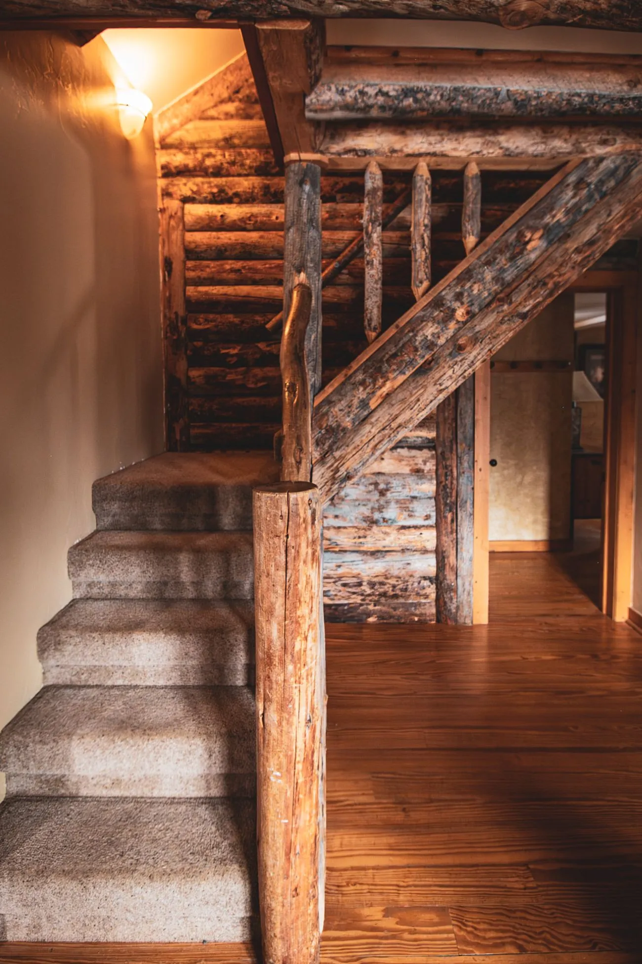 vista-verde-ranch-luxury-cabins-zirkel-Stairs