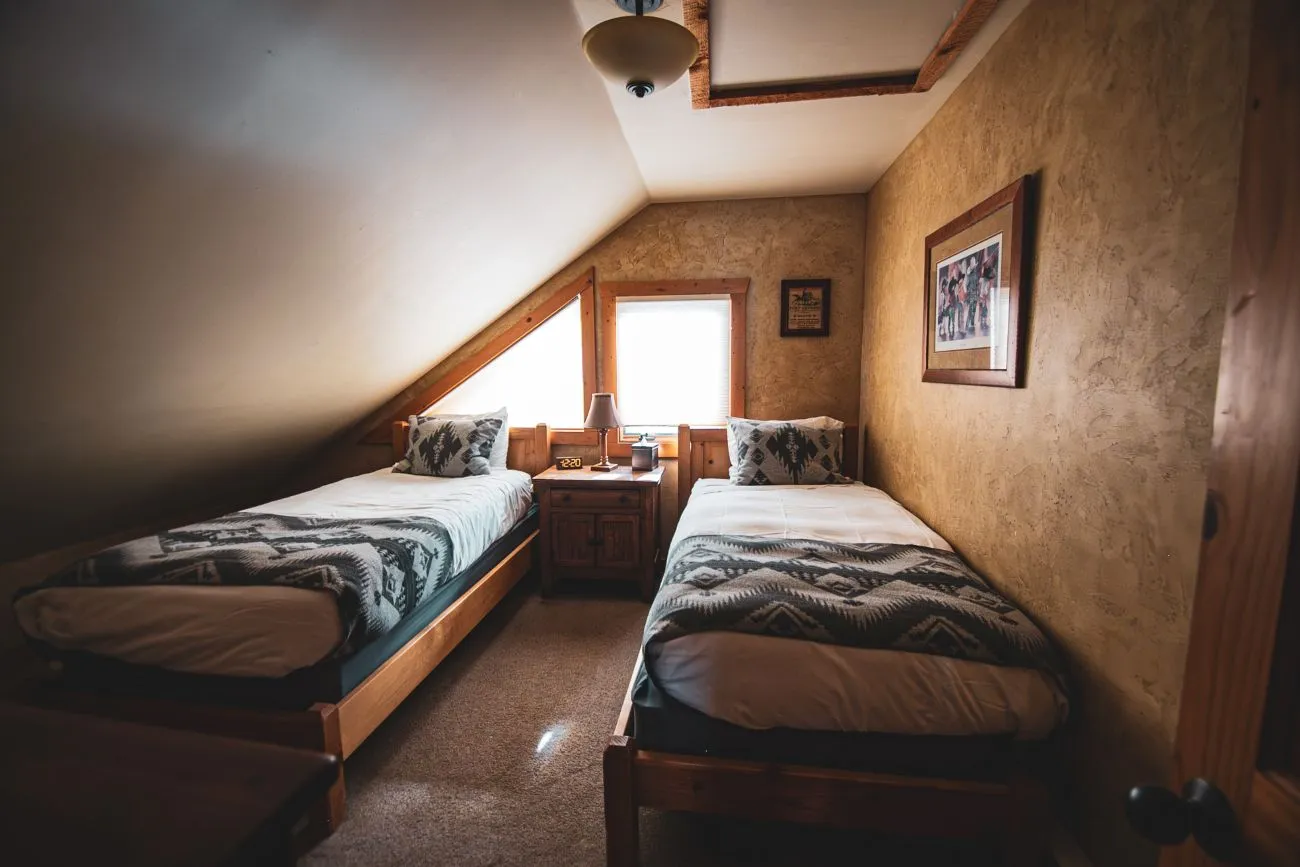 vista-verde-ranch-luxury-cabins-zirkel-Twin